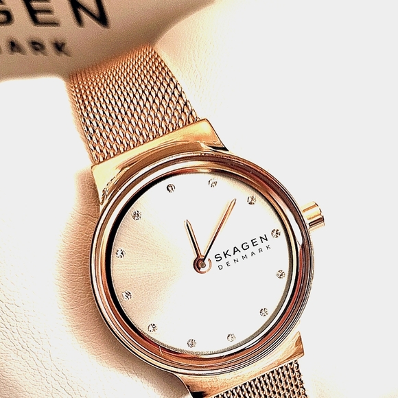 NWOT SKAGEN ROSE GOLD WATCH, w/ SWAROVSKI CRYSTALS, MODEL NO. SKW2665 - Picture 13 of 16